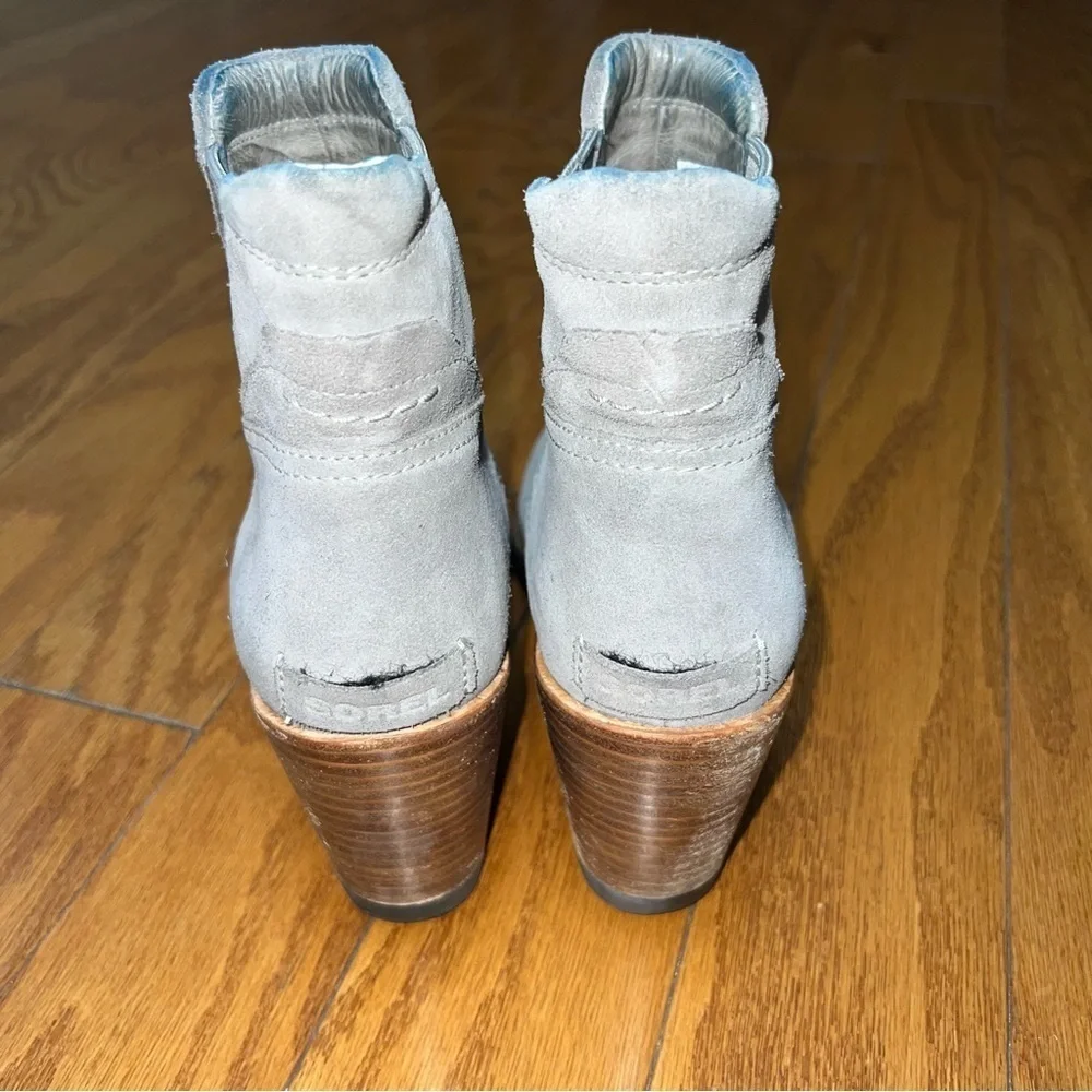 Sorel After Hours Chelsea Gray Suede Wedge Ankle Bootie Size 9